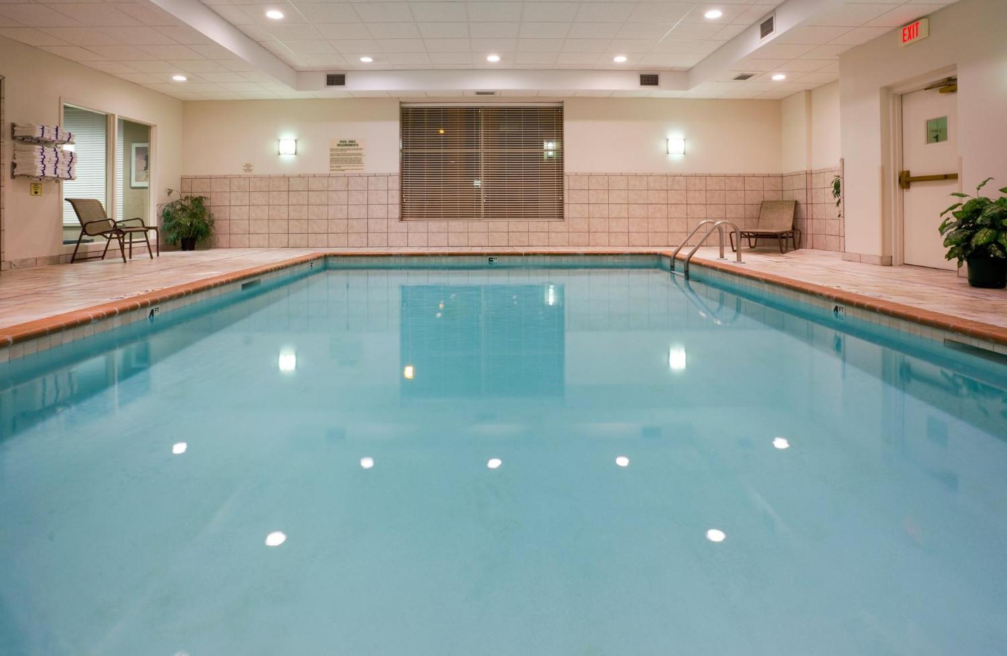 Holiday Inn Express Hotel & Suites Minneapolis-Downtown Convention Center By Ihg Екстериор снимка